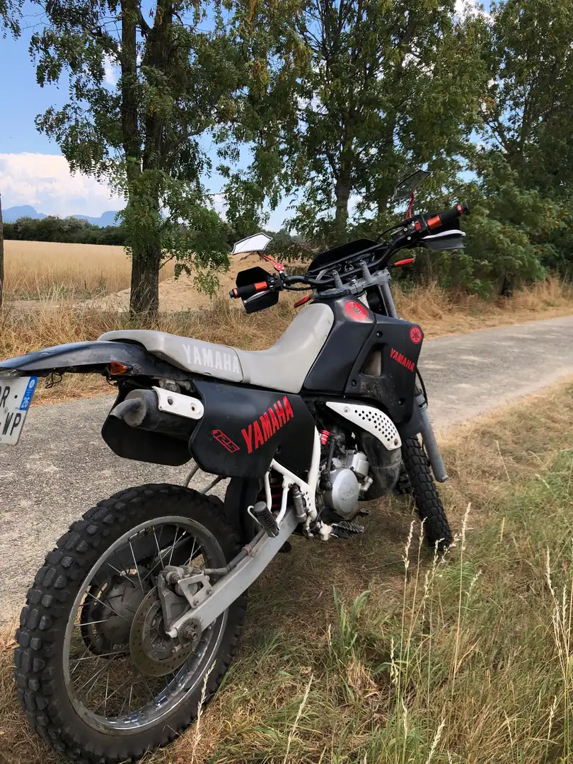 Yamaha DT 125 Чорний - 2