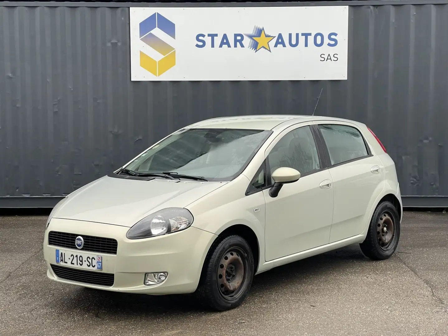 Fiat Grande Punto GRANDE PUNTO 1.3 MULTIJET 16V 90 DYNAMIC Beige - 1