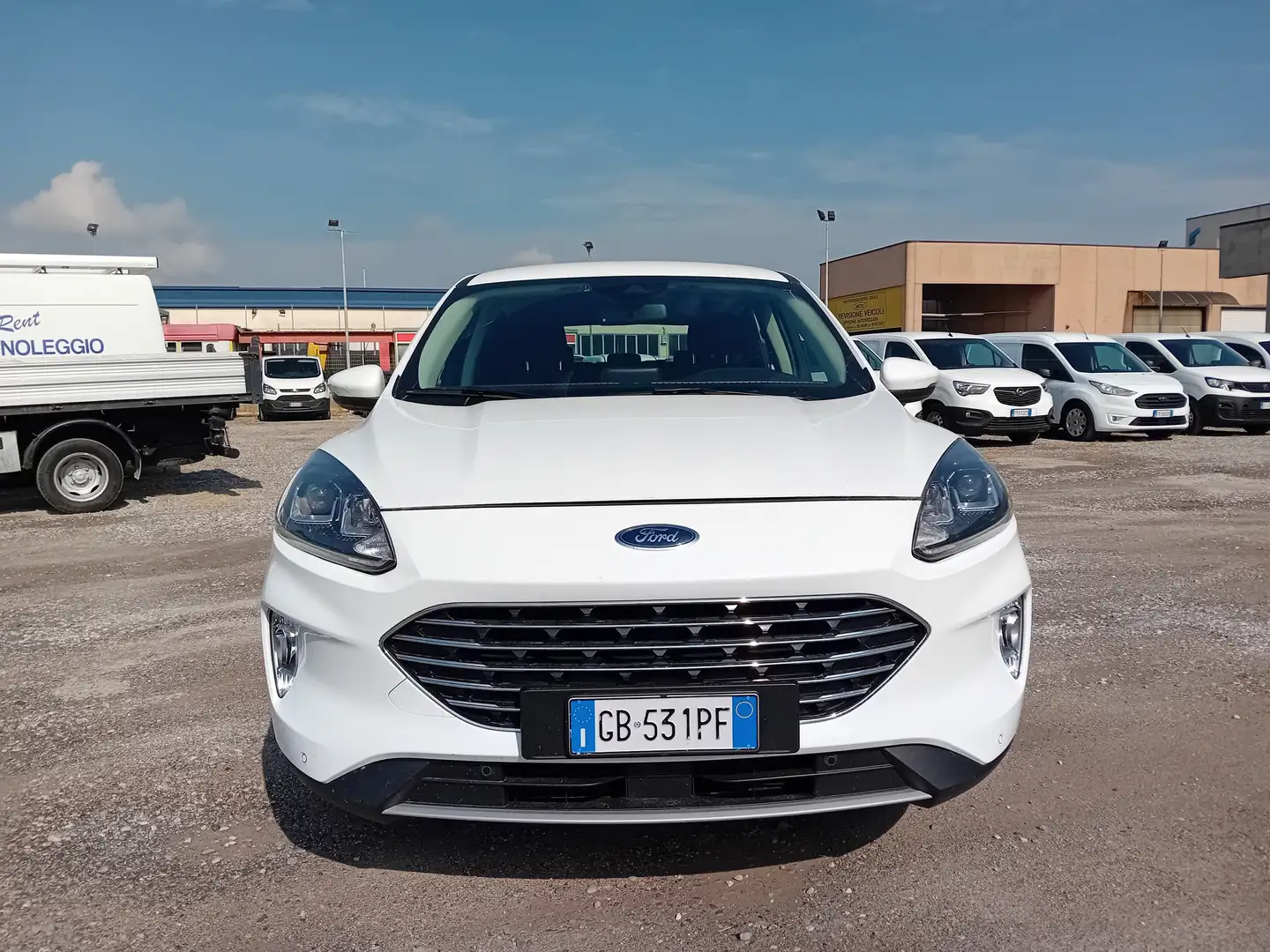 Ford Kuga Kuga 1.5 ecoblue Titanium 2wd 120cv auto Bianco - 2