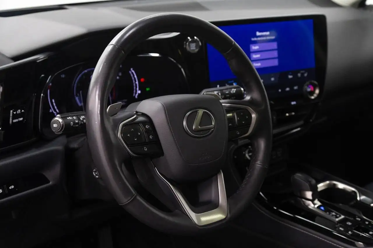 Lexus NX снимка Lexus NX