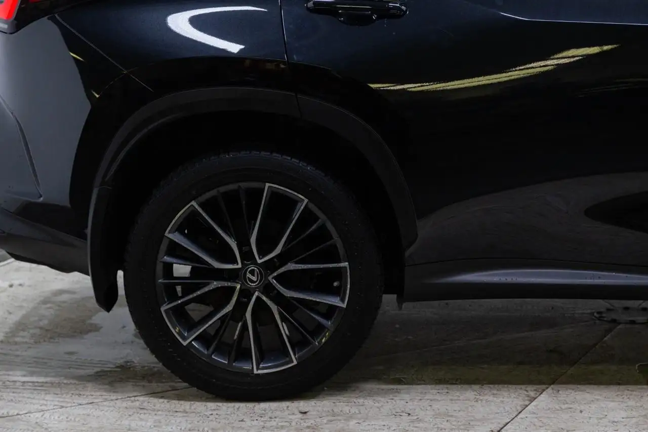 Lexus NX снимка Lexus NX