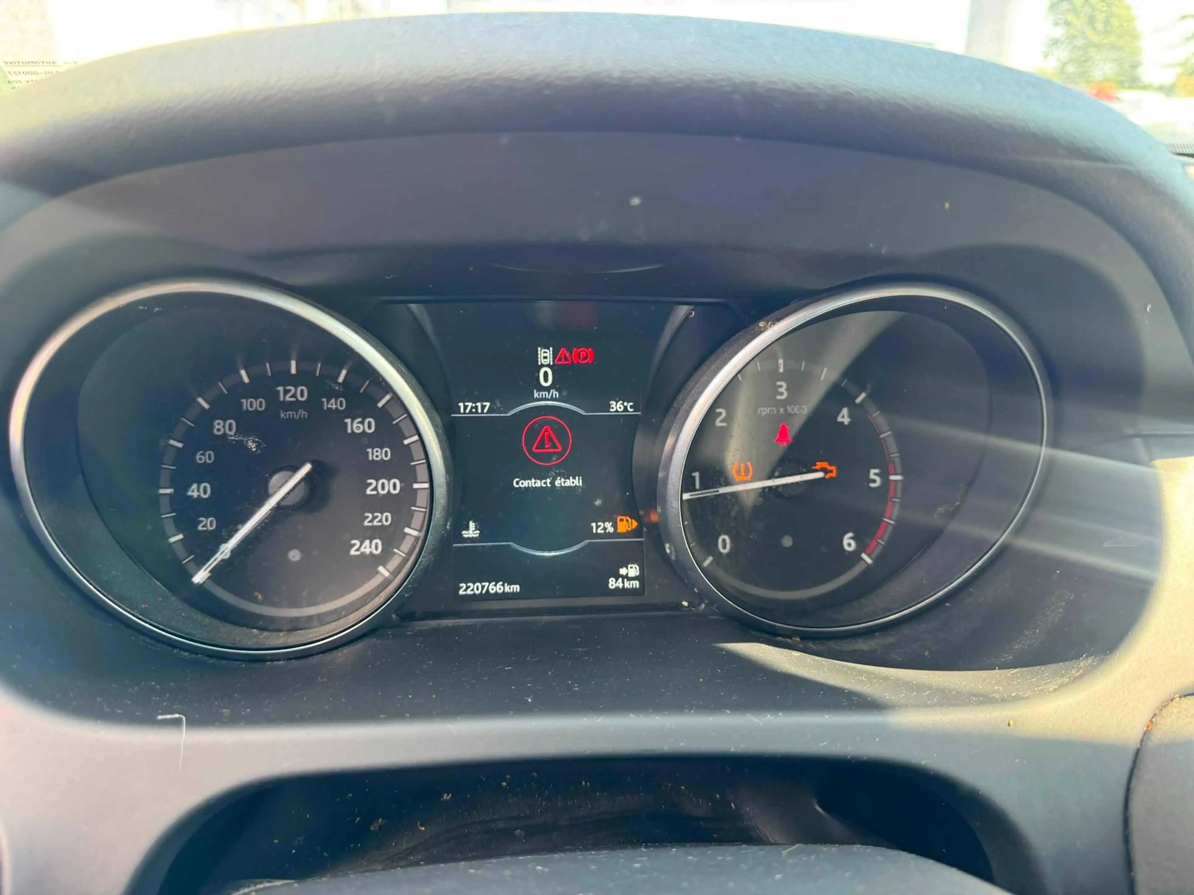 Land Rover Discovery — photo 14
