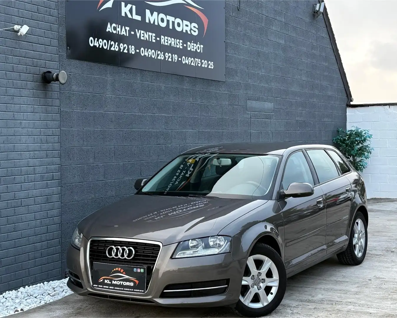 Audi A3 A3 Sportback 1.2 TFSI // edition 50.000km // Brun - 1