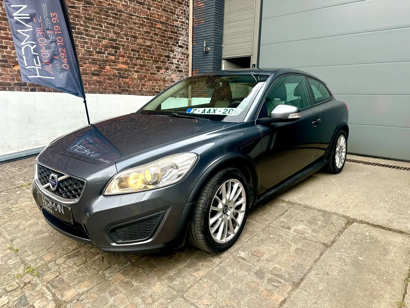 Volvo C30 C30 1.6 D DRIVe Start/Stop R-design Plateado - 1