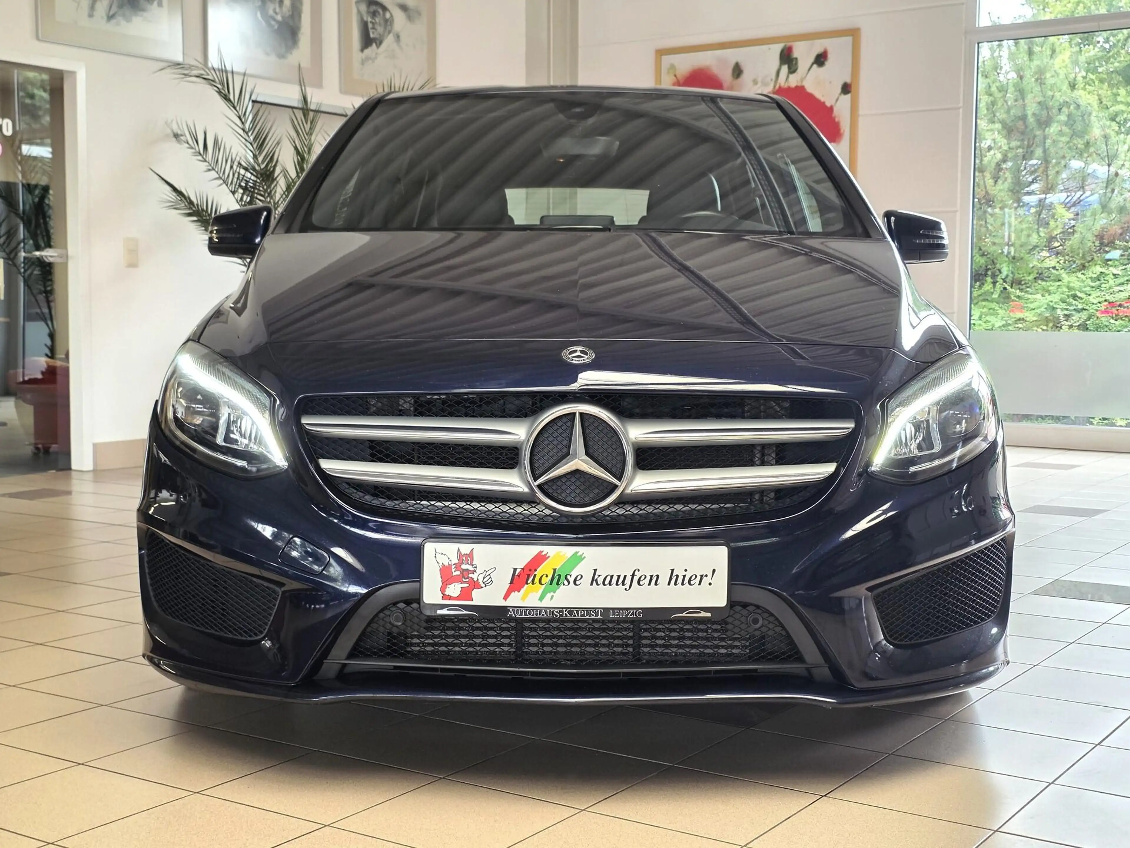 Mercedes-Benz B 180 B180 AMG Line Autom./1.Hand/Navi/LED/Kamera — photo 2