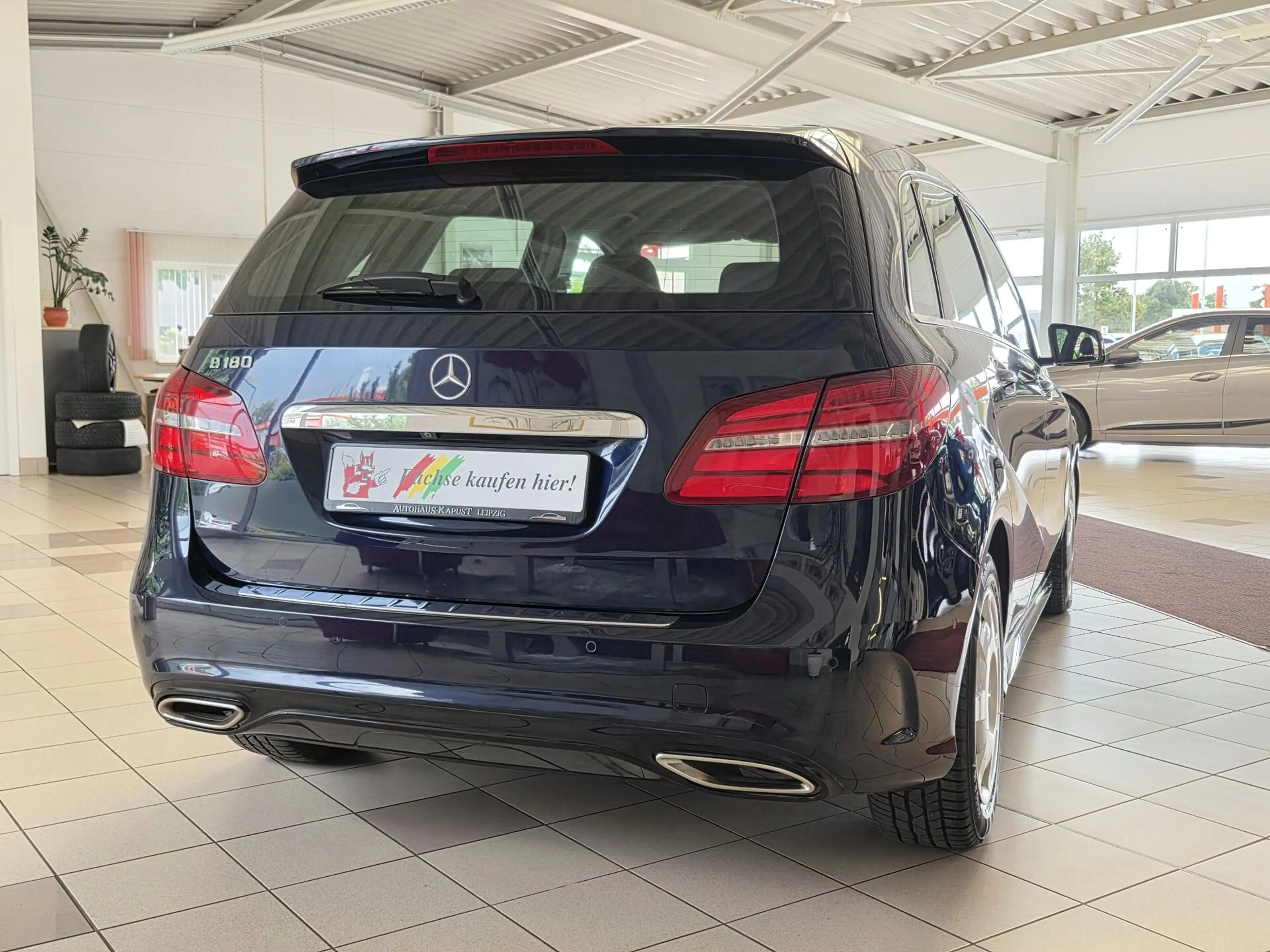Mercedes-Benz B 180 B180 AMG Line Autom./1.Hand/Navi/LED/Kamera — photo 8