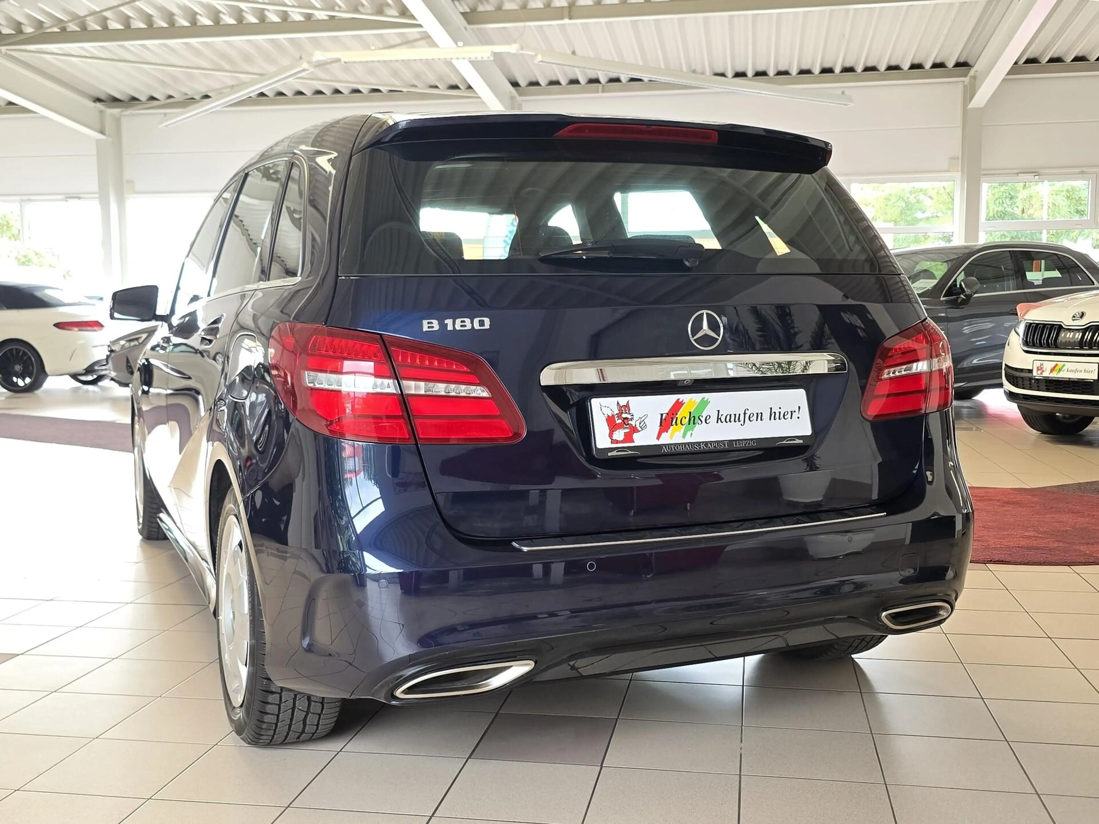 Mercedes-Benz B 180 B180 AMG Line Autom./1.Hand/Navi/LED/Kamera — photo 5