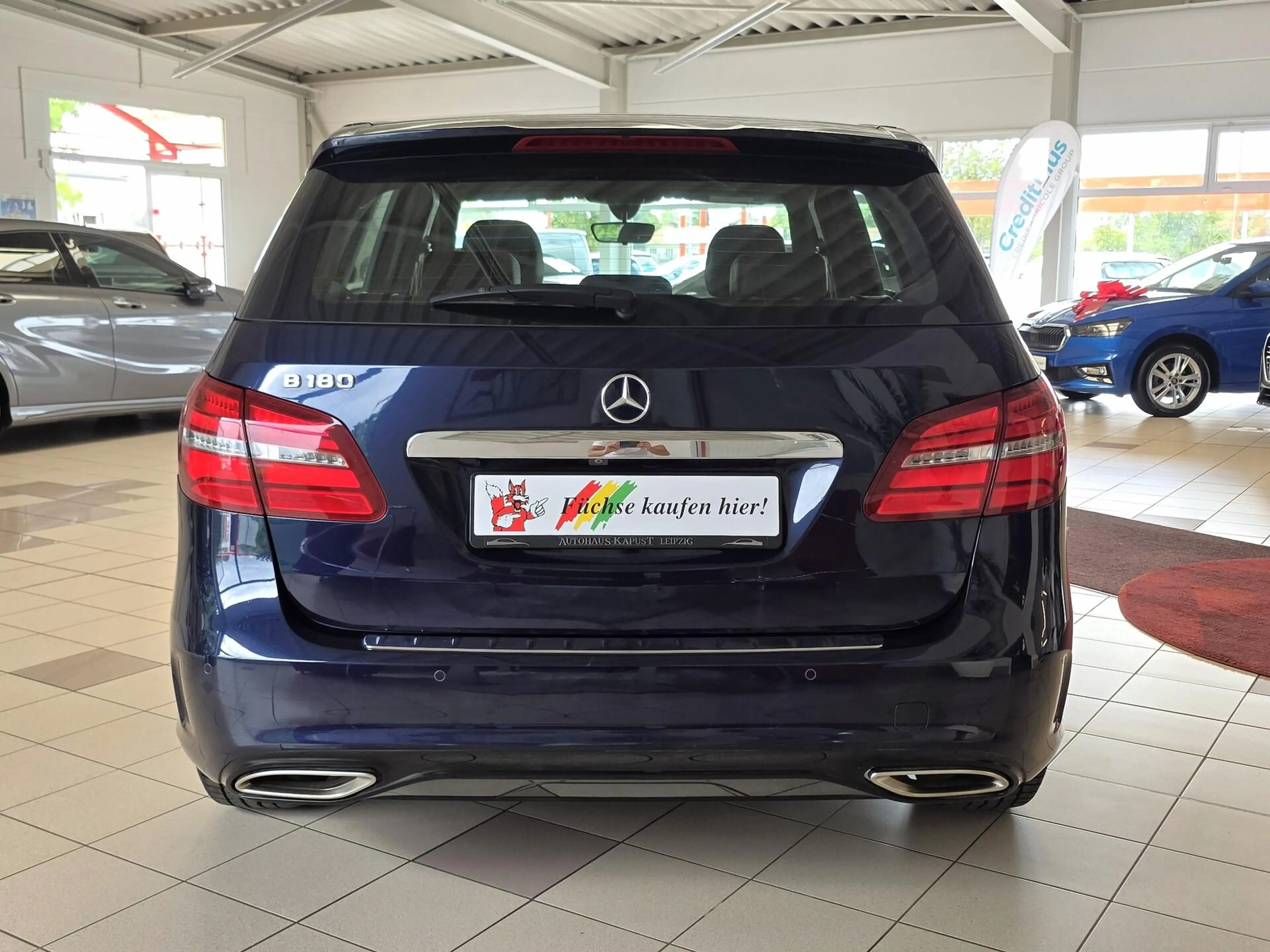 Mercedes-Benz B 180 B180 AMG Line Autom./1.Hand/Navi/LED/Kamera — photo 6