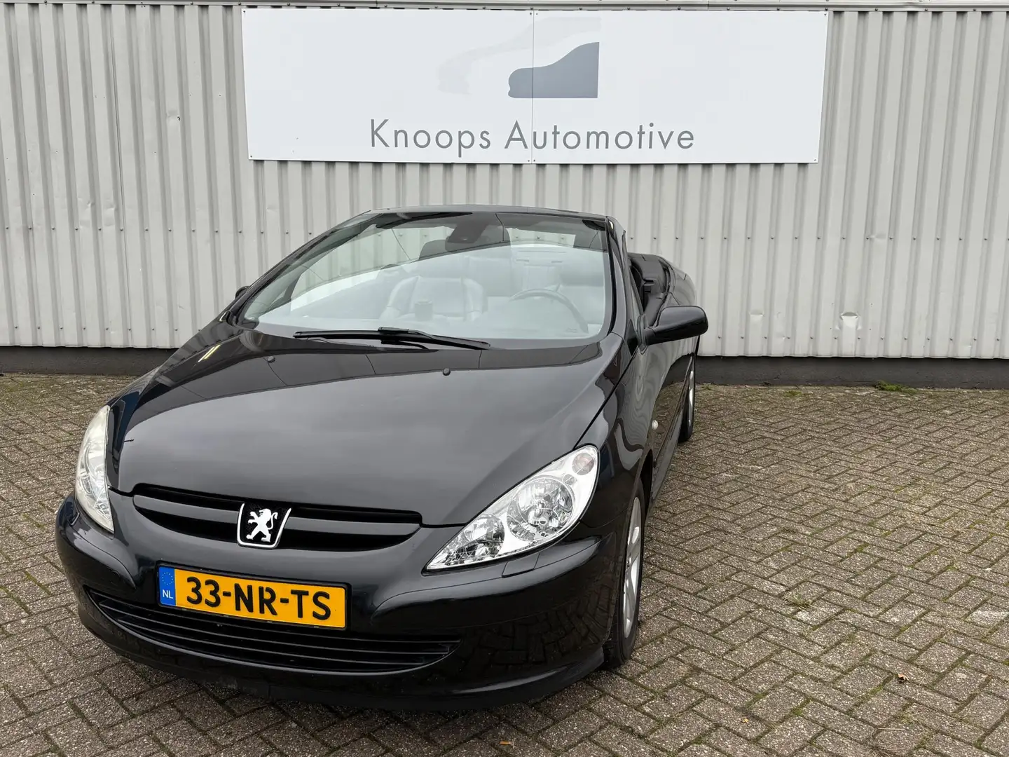 Peugeot 307 CC 2.0-16V Cabriolet, Automaat, Zwart - 2