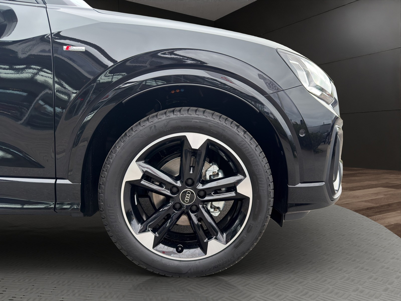 Audi Q2 35 TFSI s-tronic S line Navi+Matrix+Kamera — photo 6