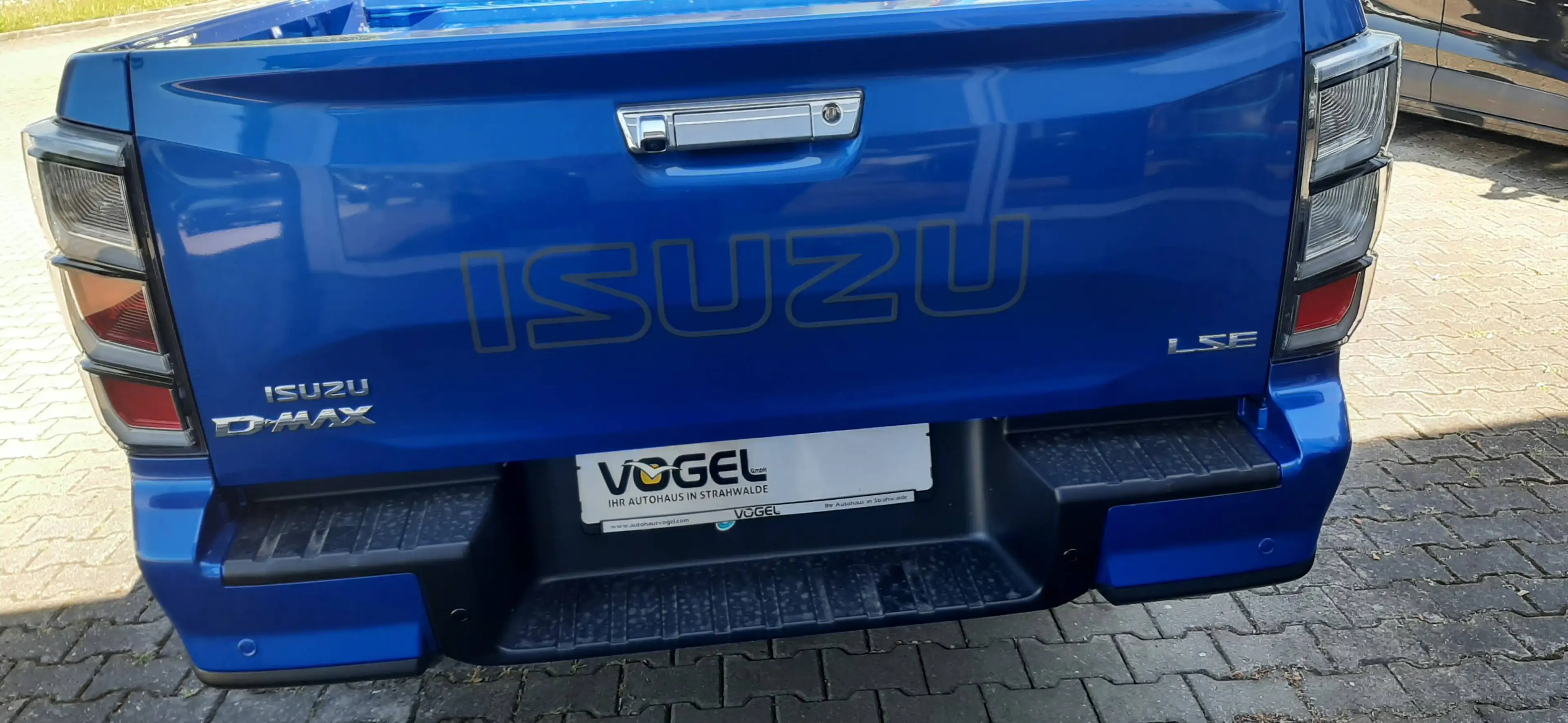 Isuzu D-Max Double Cab 2.2 D-Max LSE Automatik MY26 — photo 4