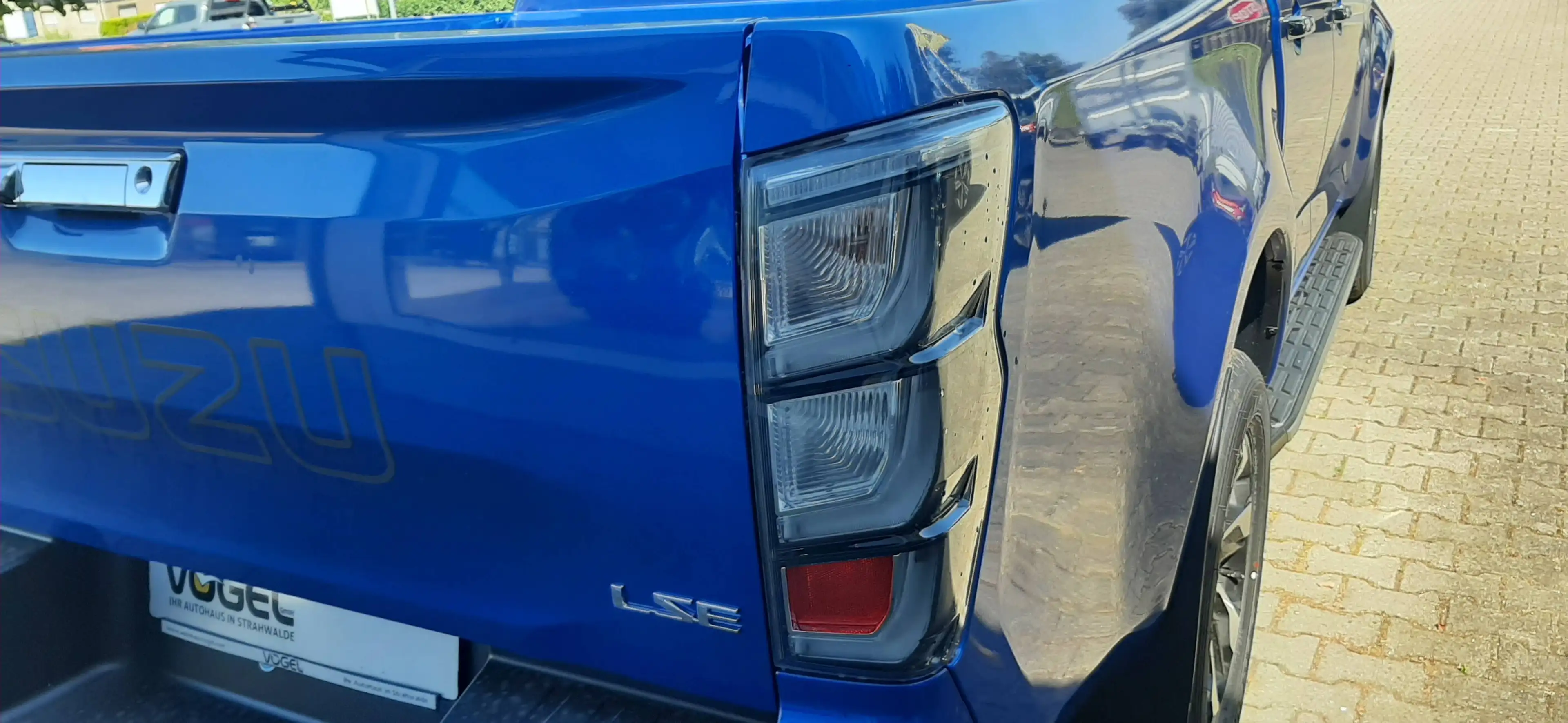 Isuzu D-Max Double Cab 2.2 D-Max LSE Automatik MY26 — photo 10