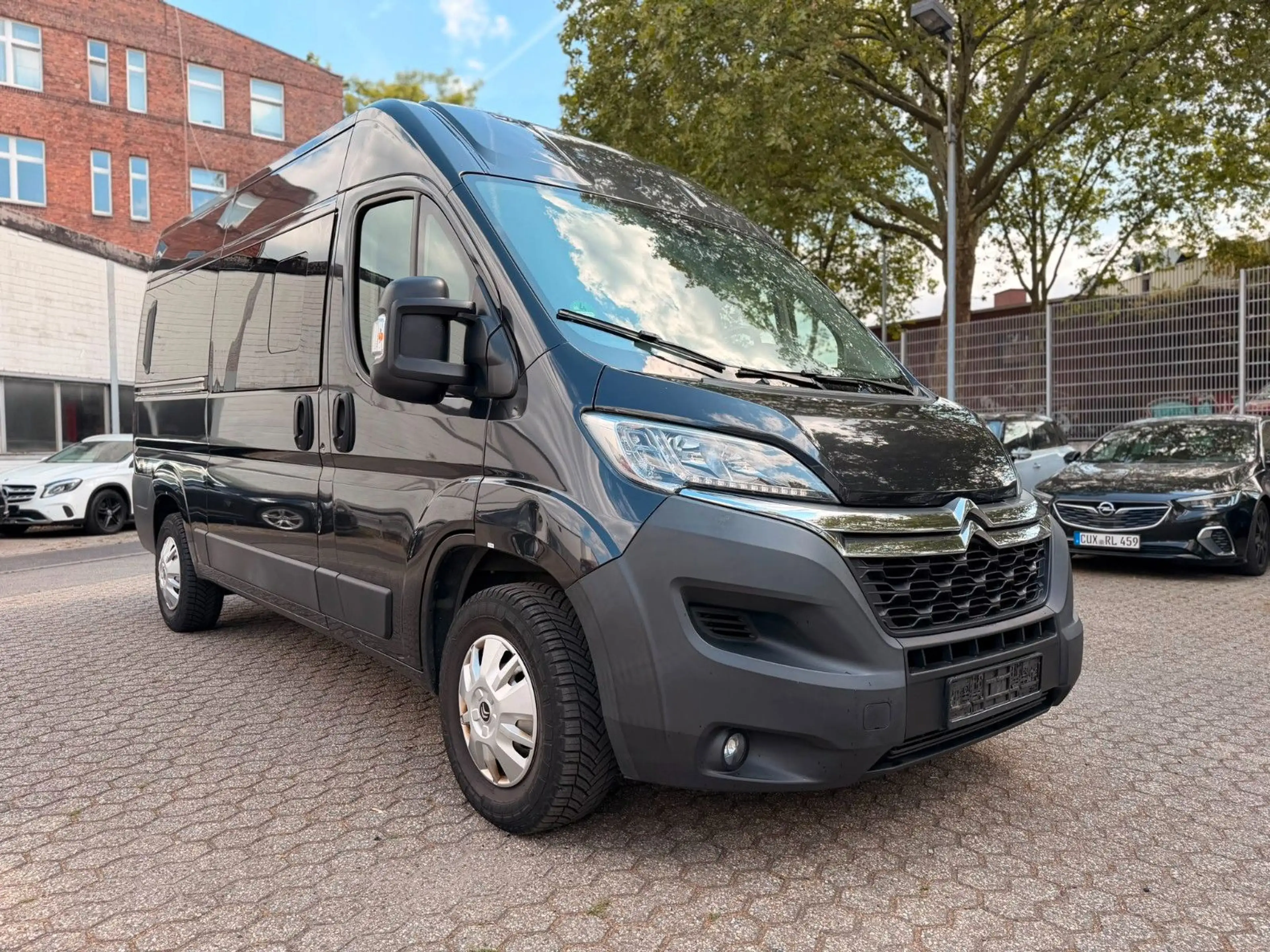 Citroen Jumper Kombi 33 L2H2 Live 9 Sitzer mit Rampe — photo 8