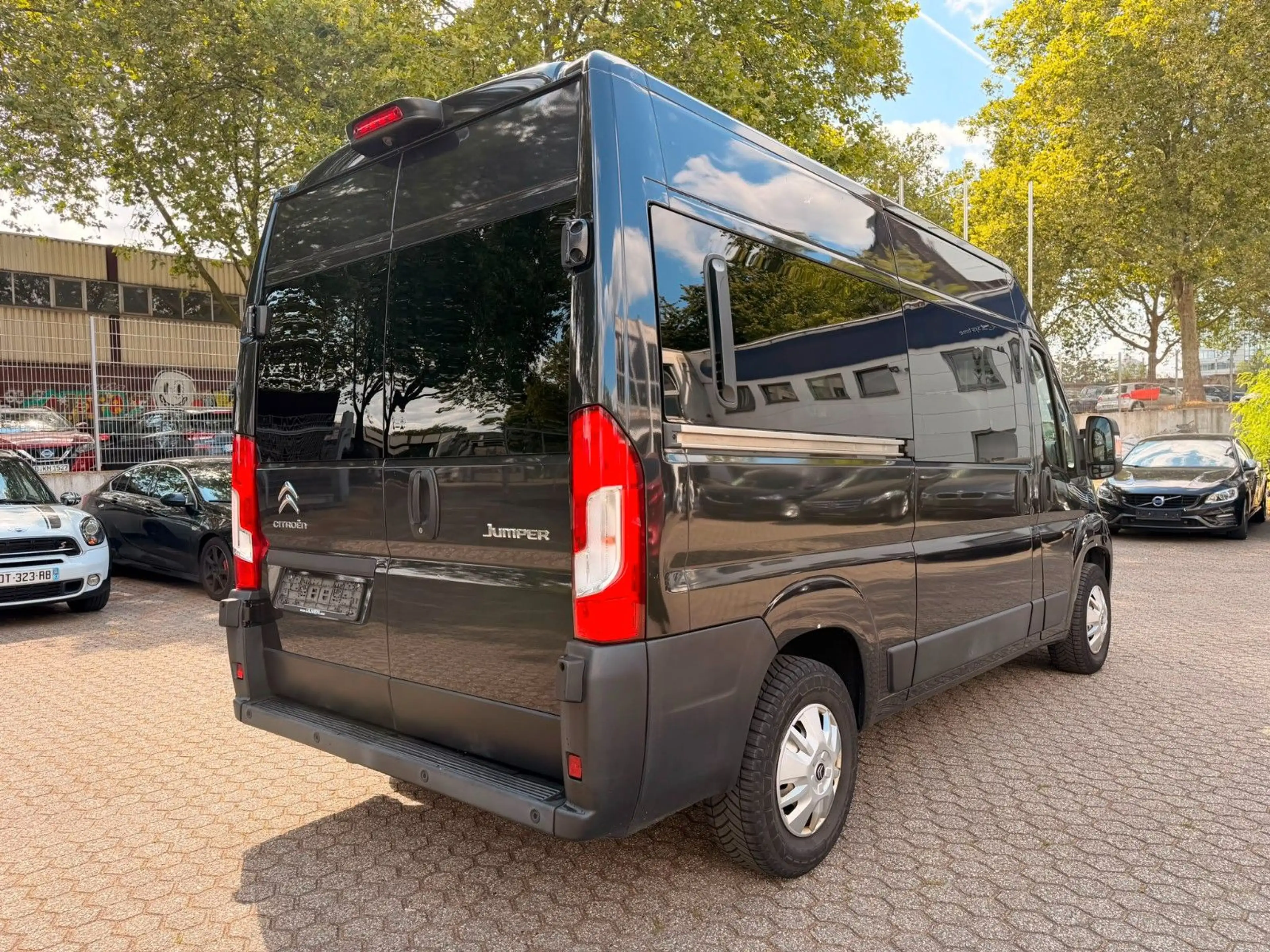 Citroen Jumper Kombi 33 L2H2 Live 9 Sitzer mit Rampe — photo 6