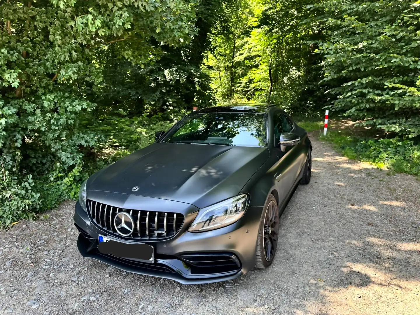 Mercedes-Benz C 63 AMG Coupe/MULTIBEAM/PANO/360/BURMESTER Grau - 2