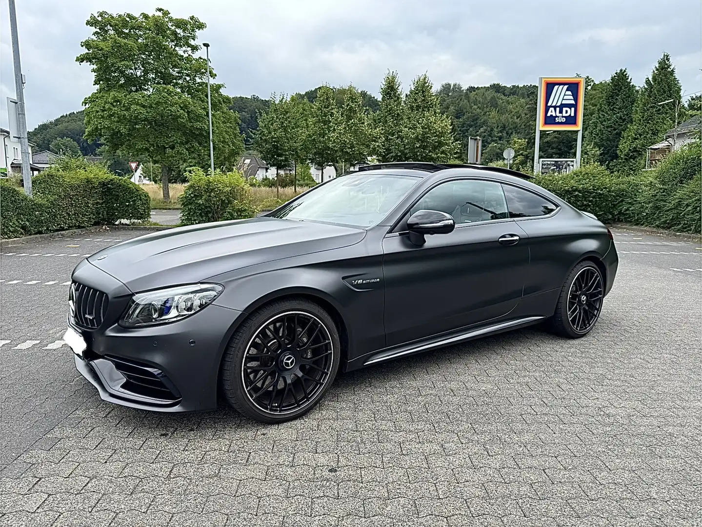 Mercedes-Benz C 63 AMG Coupe/MULTIBEAM/PANO/360/BURMESTER Grau - 2
