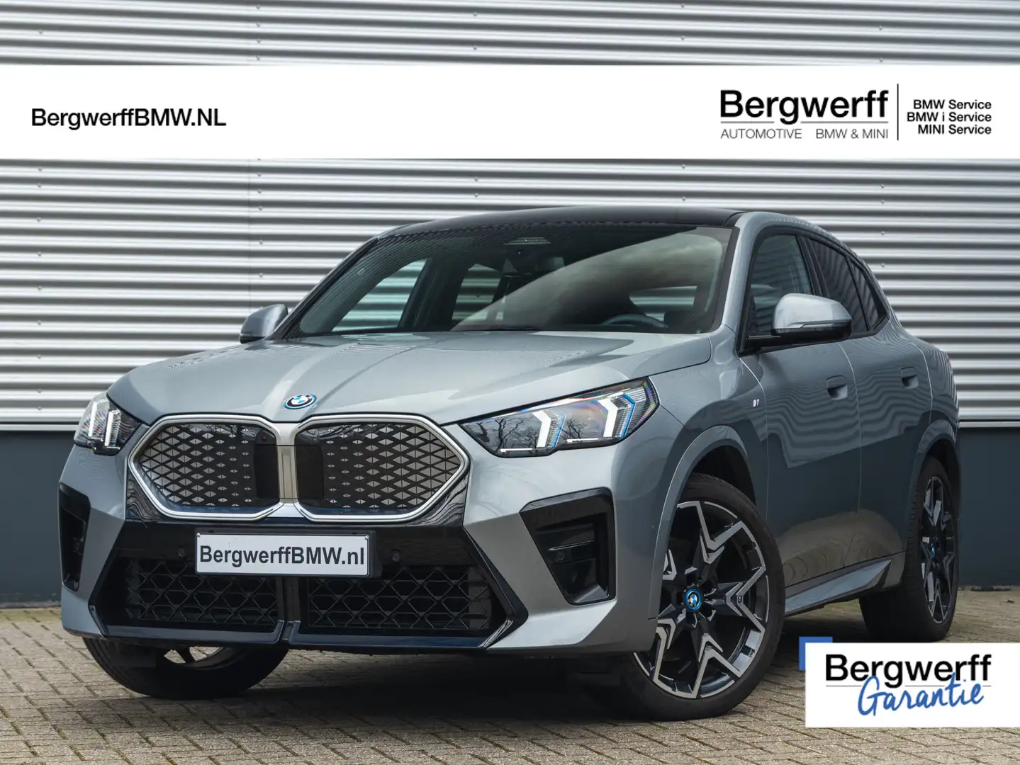 BMW iX2 xDrive30 M-Sport - Pano - Driving Ass - Harman Kar Grey - 1