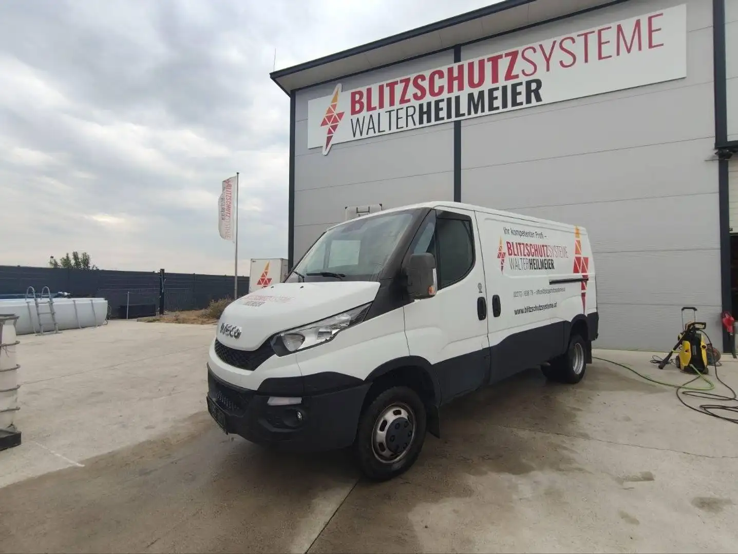 Iveco Daily 45C17 Weiß - 1