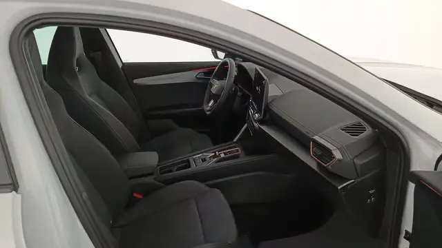 Cupra Formentor view 9