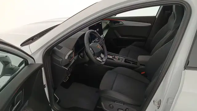 Cupra Formentor view 8