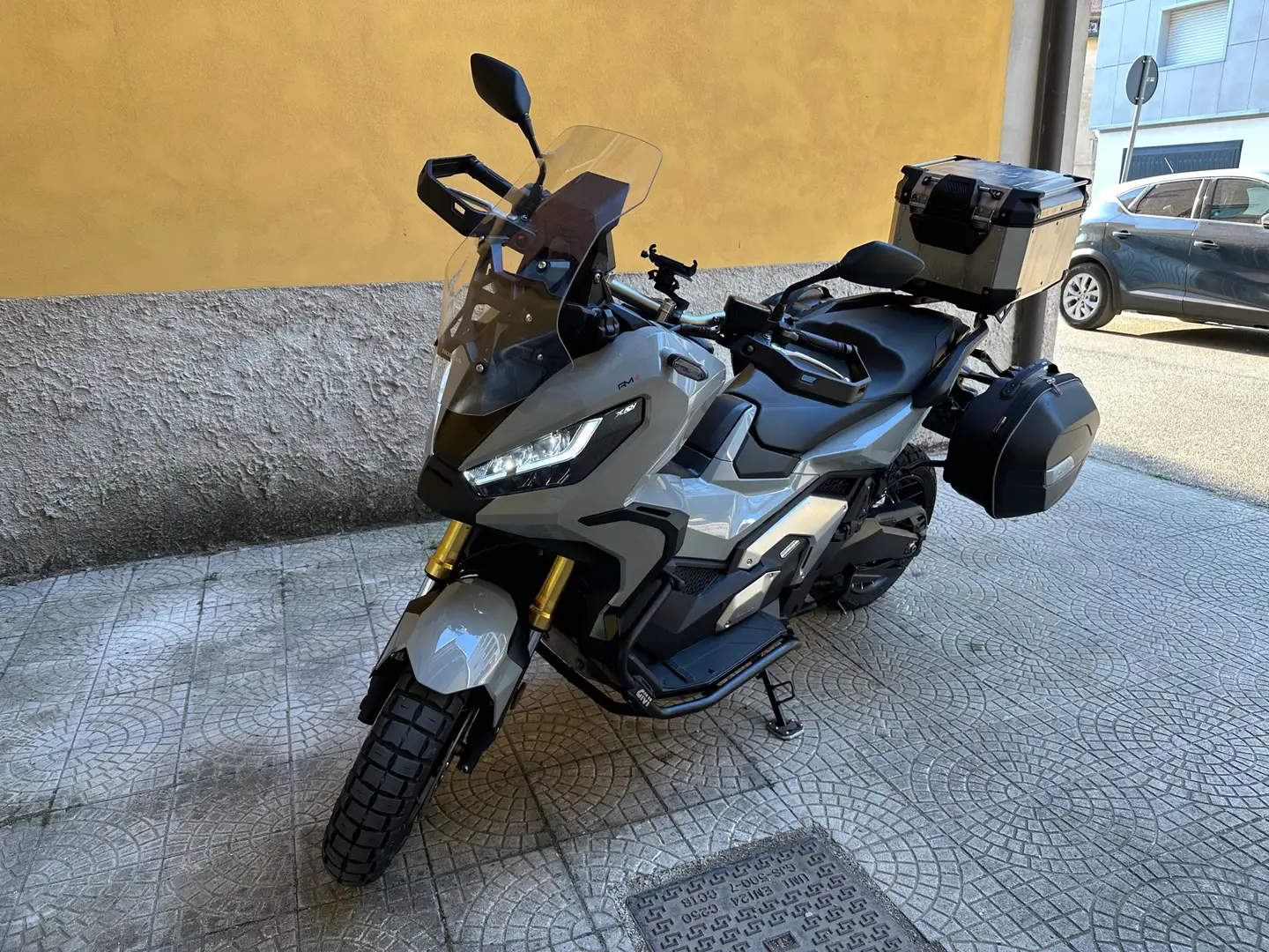 Honda X-ADV Travel - 1