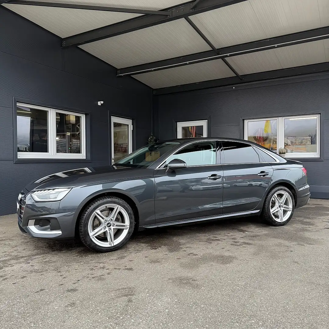 Audi A4 35 TFSI S-tronic Grau - 2