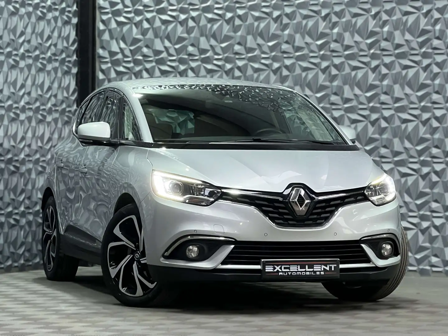 Renault Scenic 1.3 TCe*GPS*BLUETOOTH*PDC*GARANTIE 12 M Argent - 2