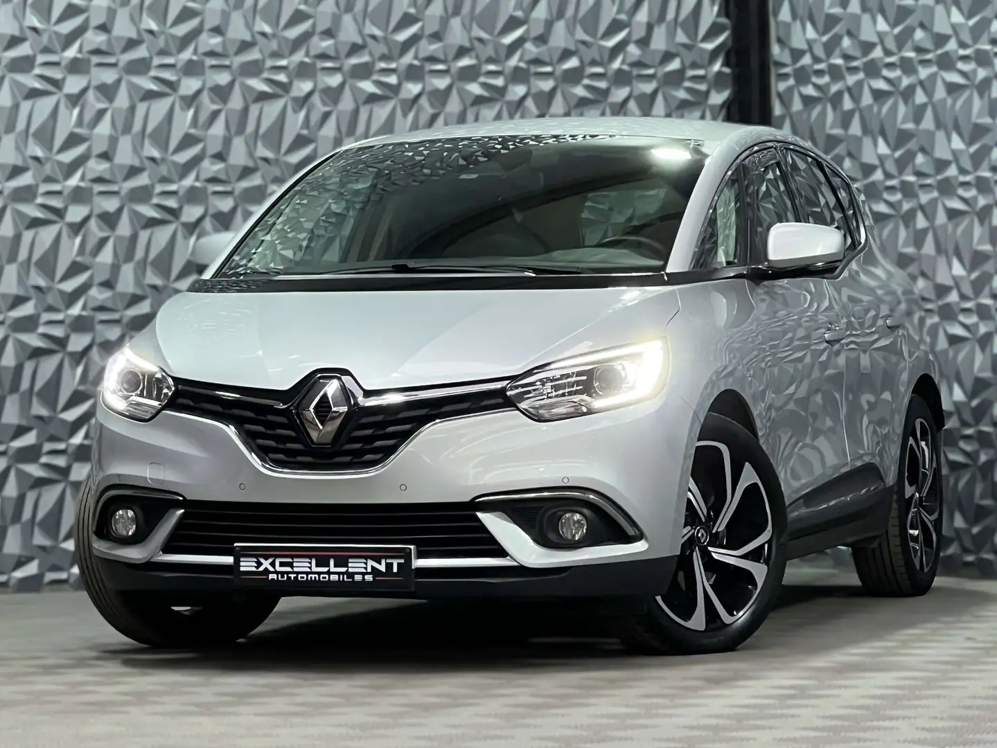 Renault Scenic 1.3 TCe*GPS*BLUETOOTH*PDC*GARANTIE 12 M Argent - 1