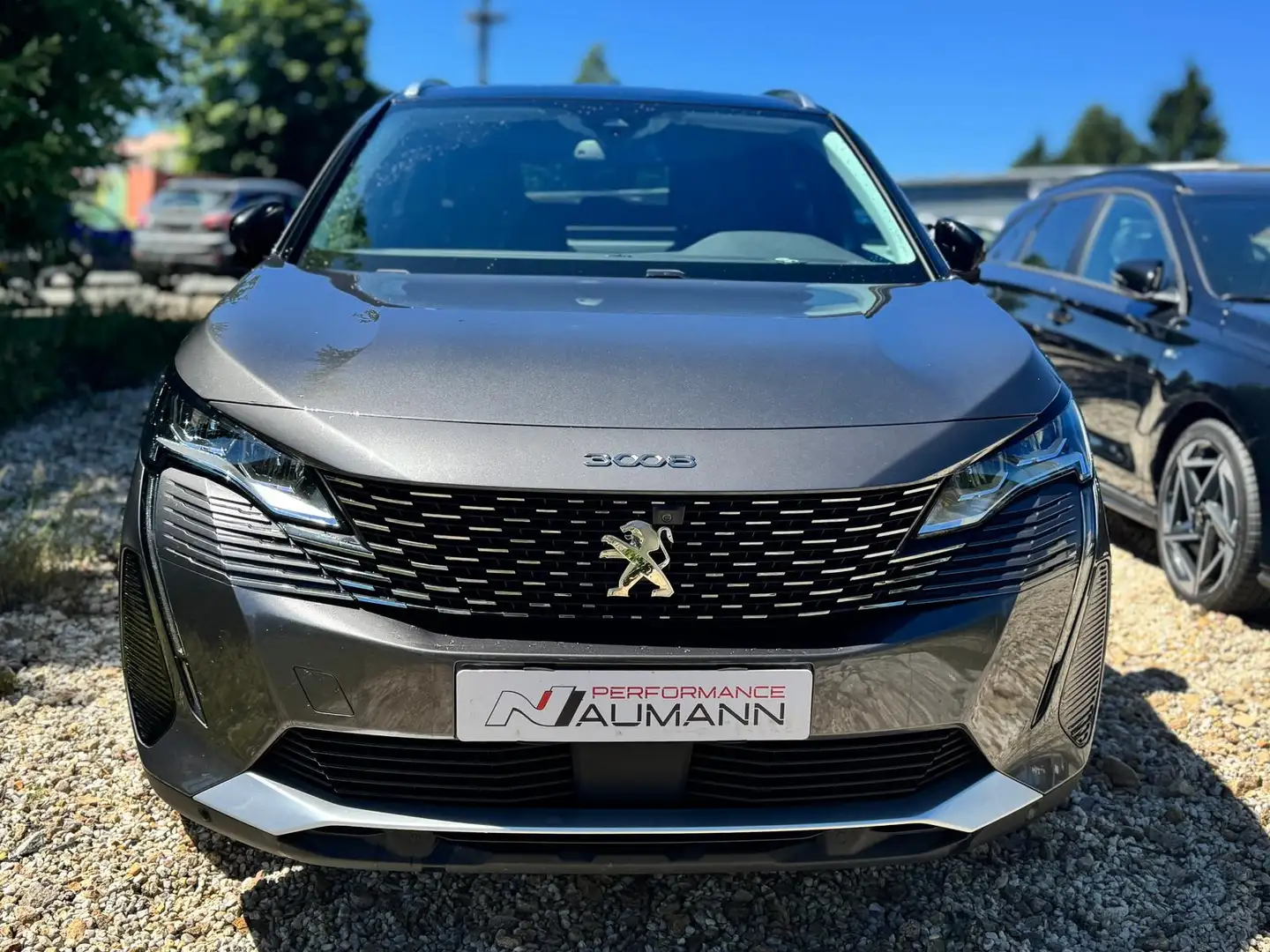 Peugeot 3008 1.5 Blue-HDI FAP Grau - 2