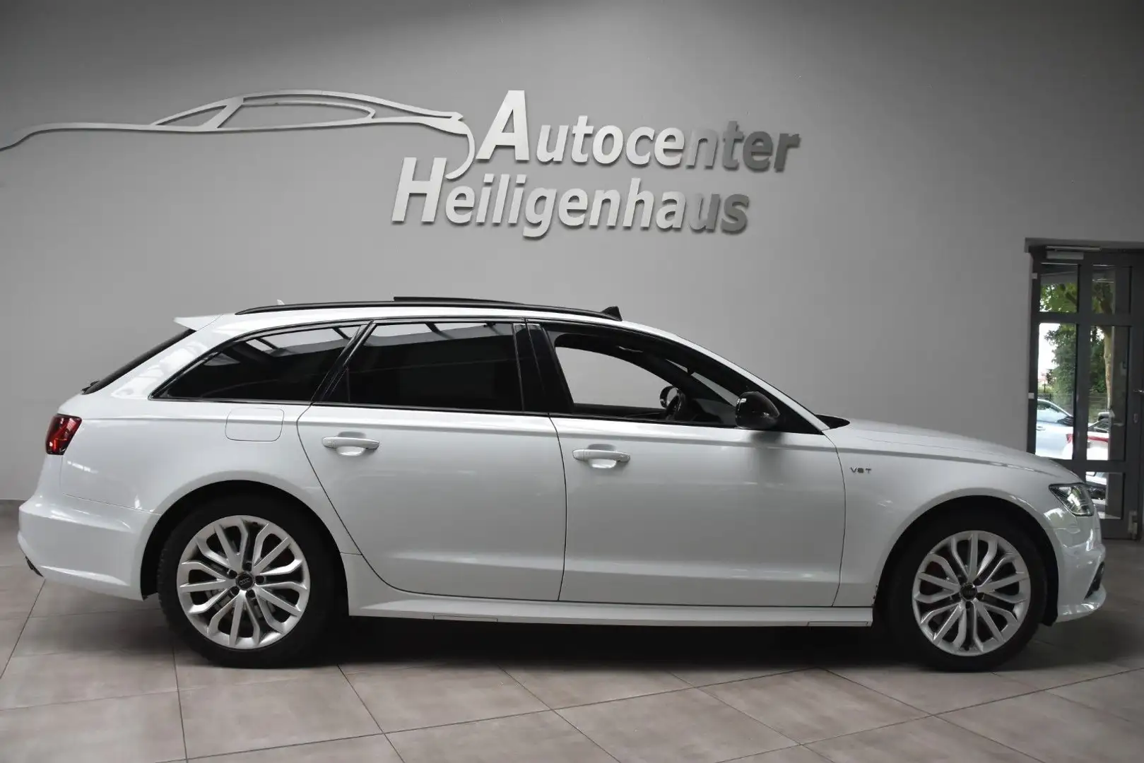 Audi A6 Avant 3.0 TDI Clean MLED Navi Leder SHZ PDC Blanc - 2