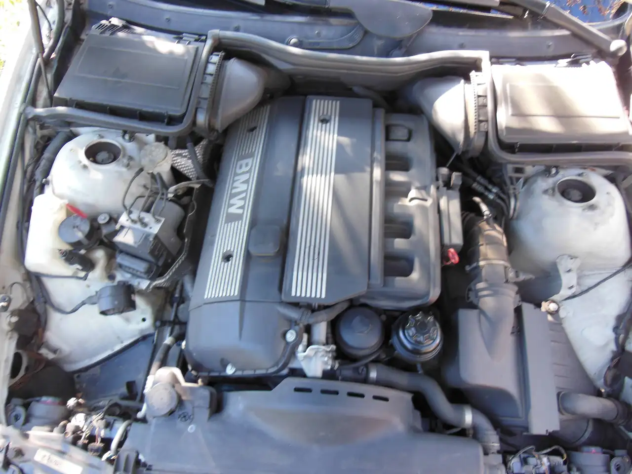 BMW 528 Serie 5 E39 Berlina 528i Attiva, foto 10
