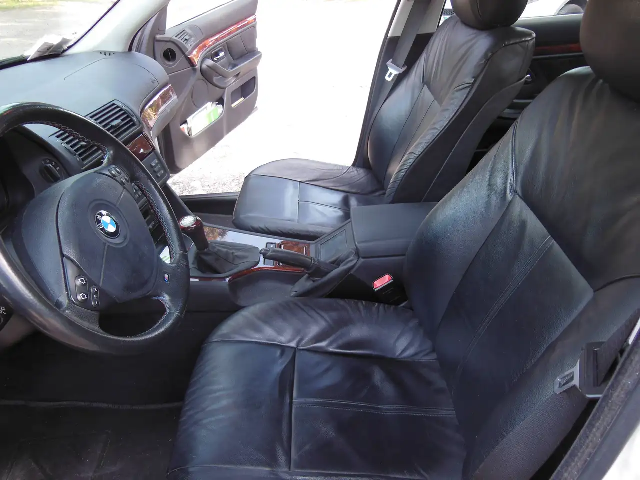 BMW 528 Serie 5 E39 Berlina 528i Attiva, foto 9