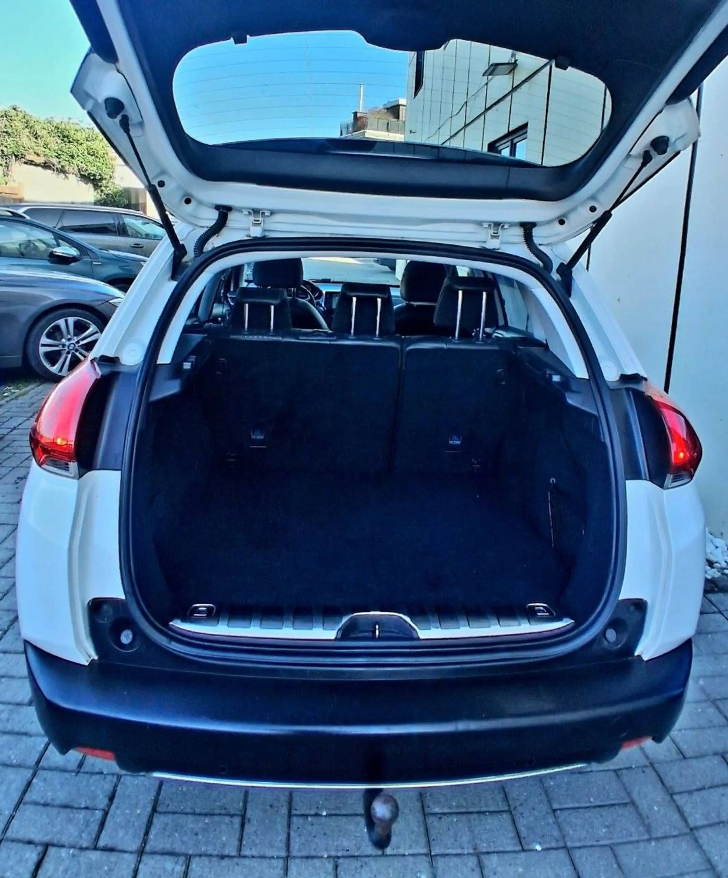 Peugeot 2008 Peugeot 2008 1.2 Benzine Automaat – 2016 – 126.000 km – 12 Maanden Garantie — photo 5