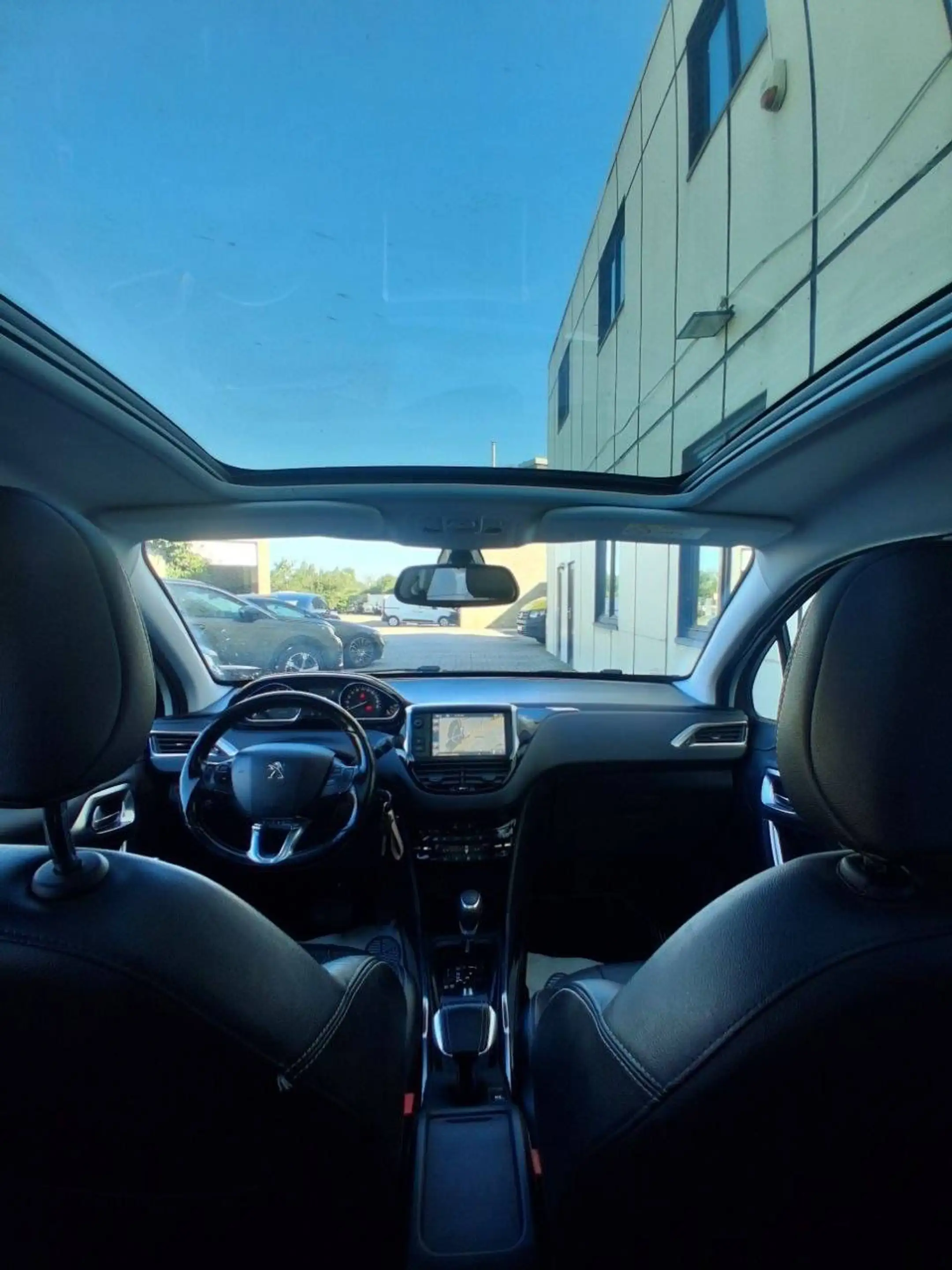 Peugeot 2008 Peugeot 2008 1.2 Benzine Automaat – 2016 – 126.000 km – 12 Maanden Garantie — photo 15