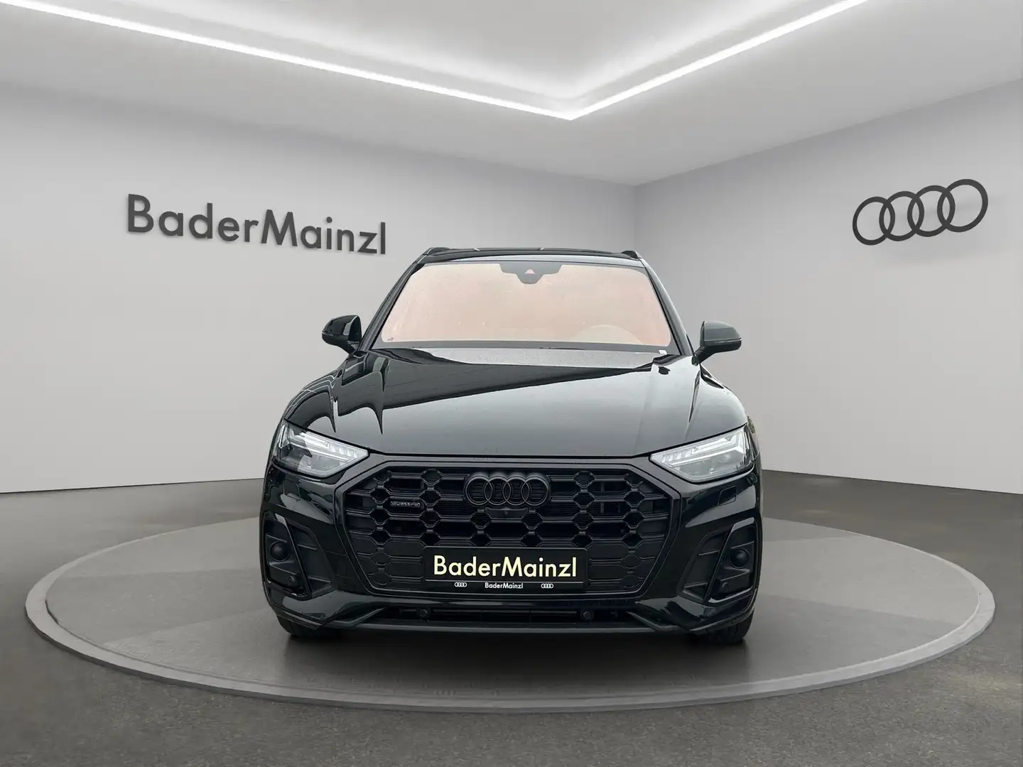 Audi Q5 2.0 TFSIe quattro S Line S tronic Matrix Schwarz - 2