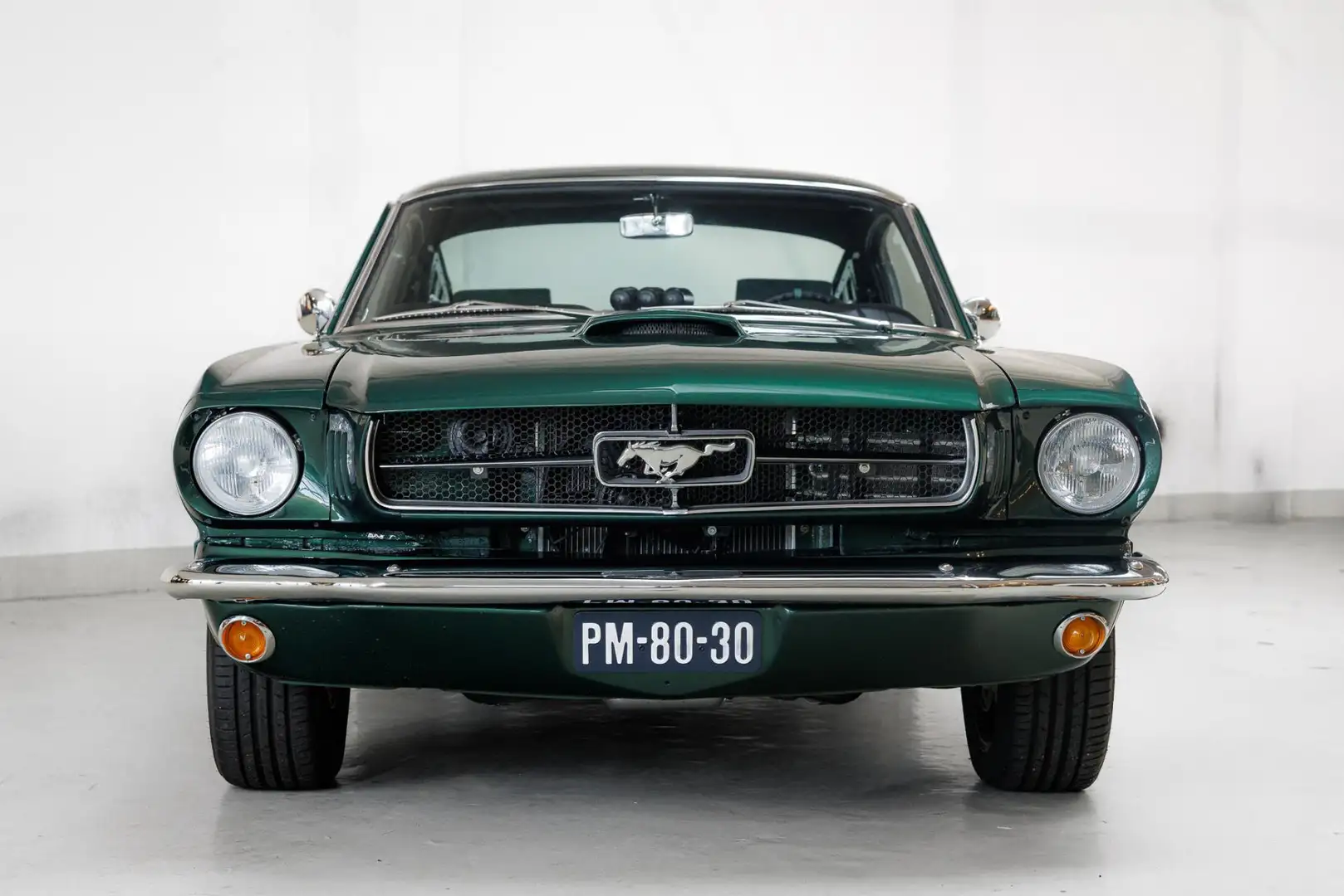 Ford Mustang Fastback Restomod - Performance Mustang - High Com Grün - 2
