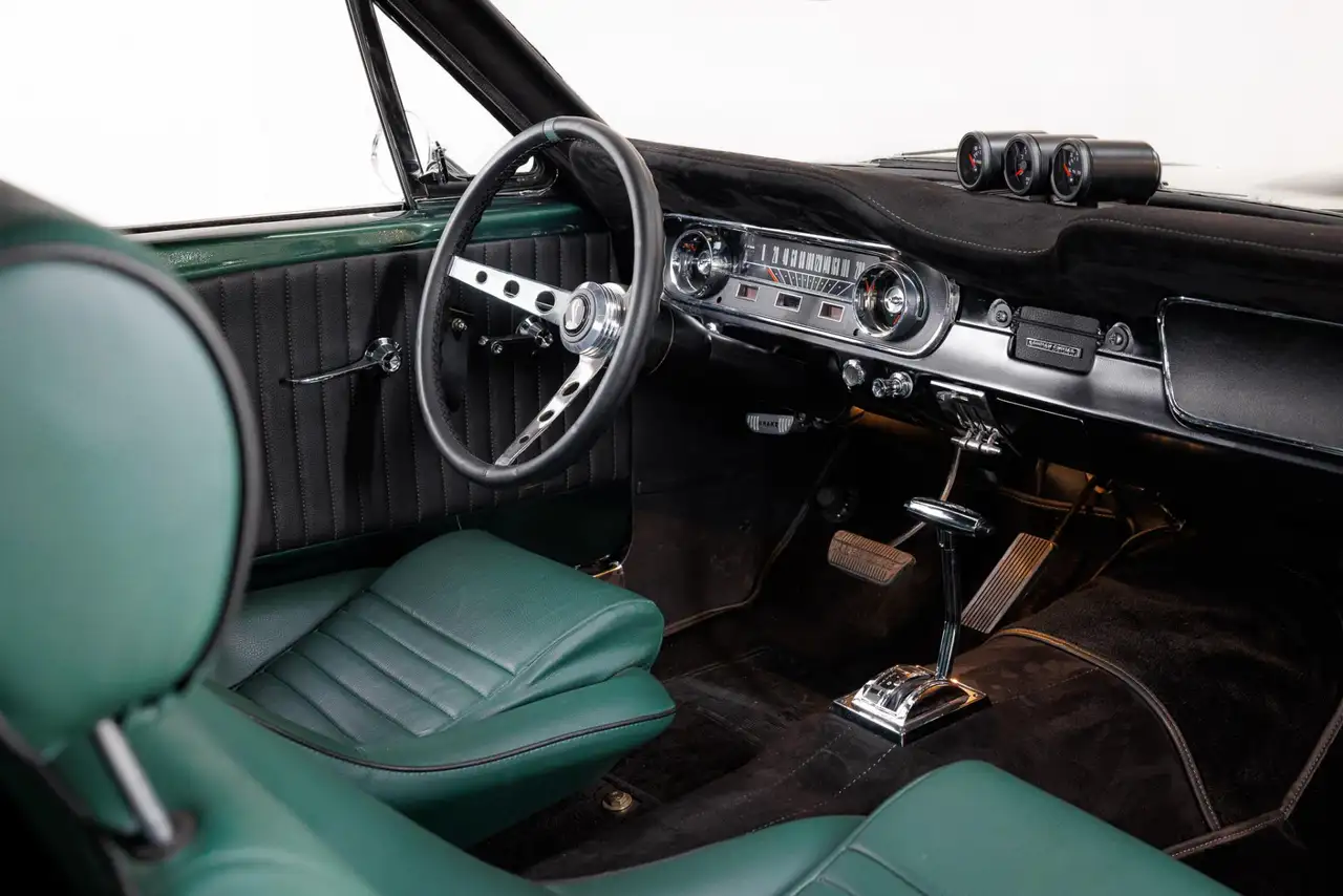 Ford Mustang Fastback Restomod - Performance Mustang - High Com, foto 7