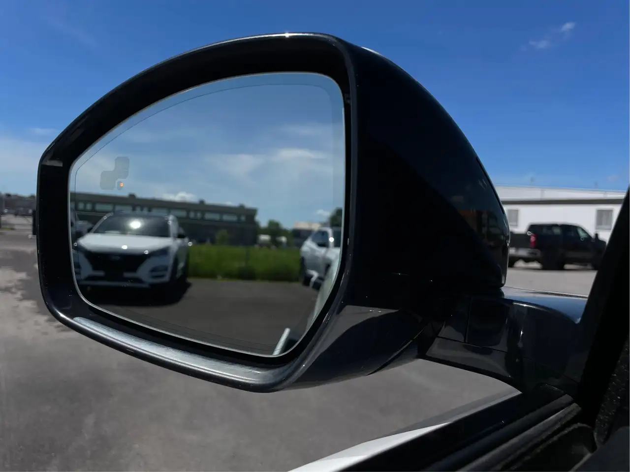 Land Rover Range Rover Velar photo Land Rover Range Rover Velar