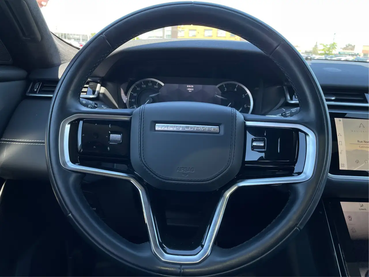 Land Rover Range Rover Velar photo Land Rover Range Rover Velar