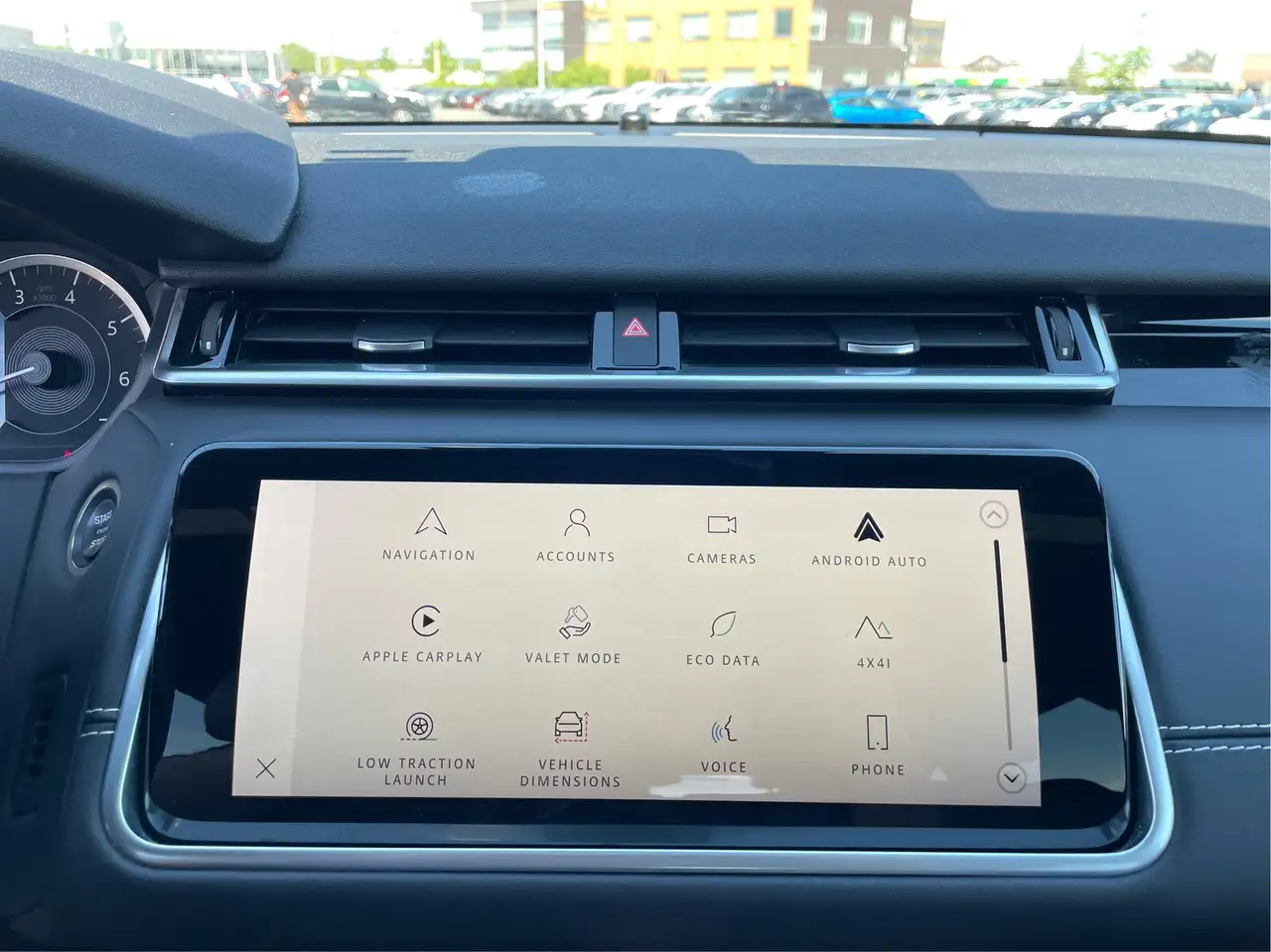 Land Rover Range Rover Velar photo Land Rover Range Rover Velar