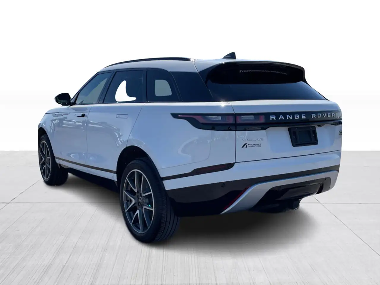 Land Rover Range Rover Velar photo Land Rover Range Rover Velar