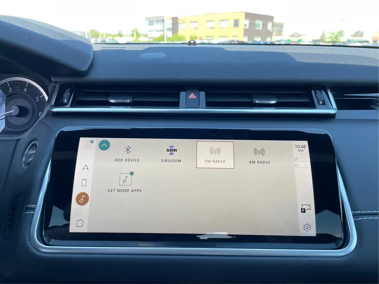 Land Rover Range Rover Velar photo Land Rover Range Rover Velar