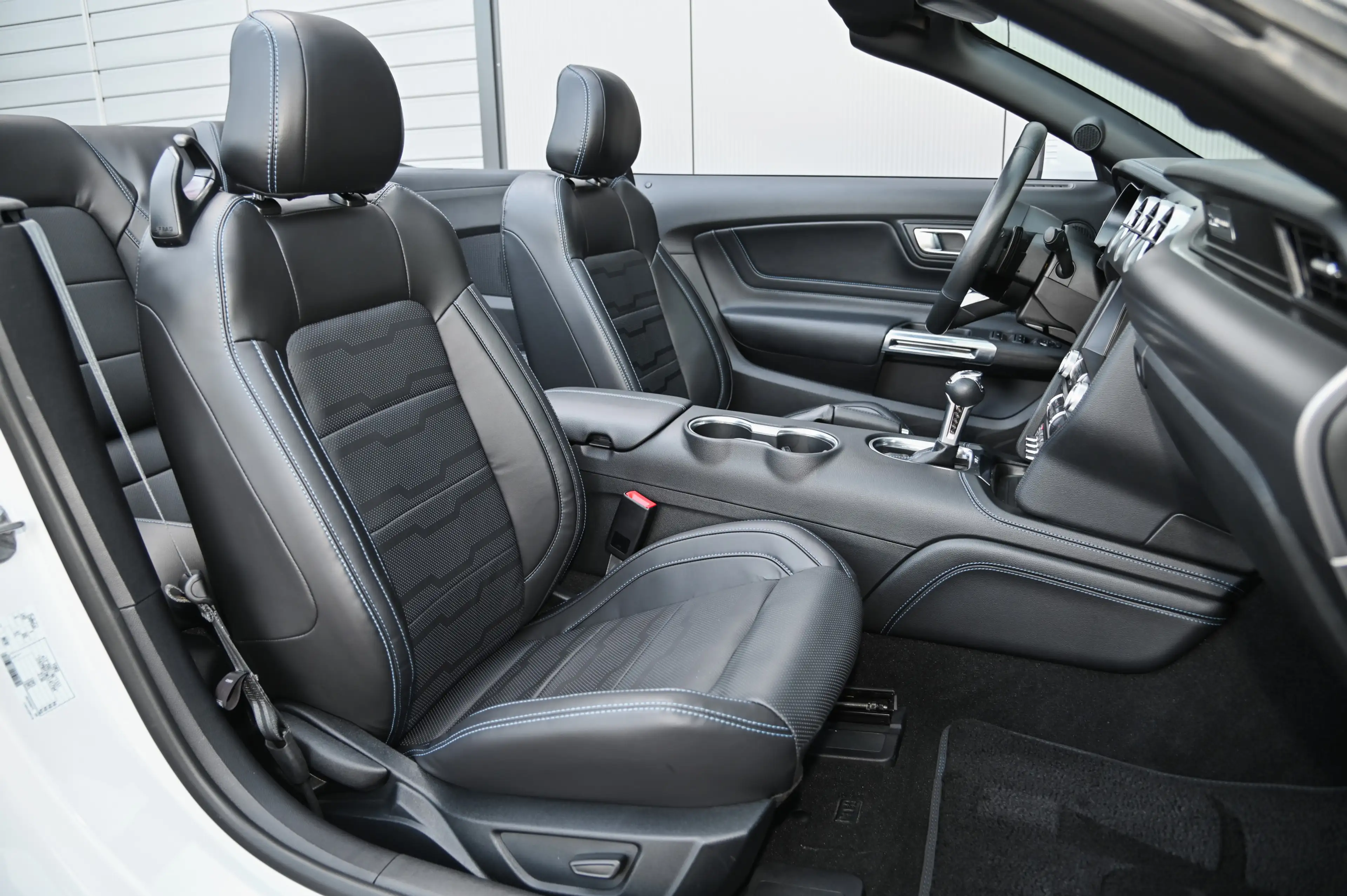 Ford Mustang Cabrio 5.0 Ti-VCT V8 GT Aut. *GRAIL !* — photo 13