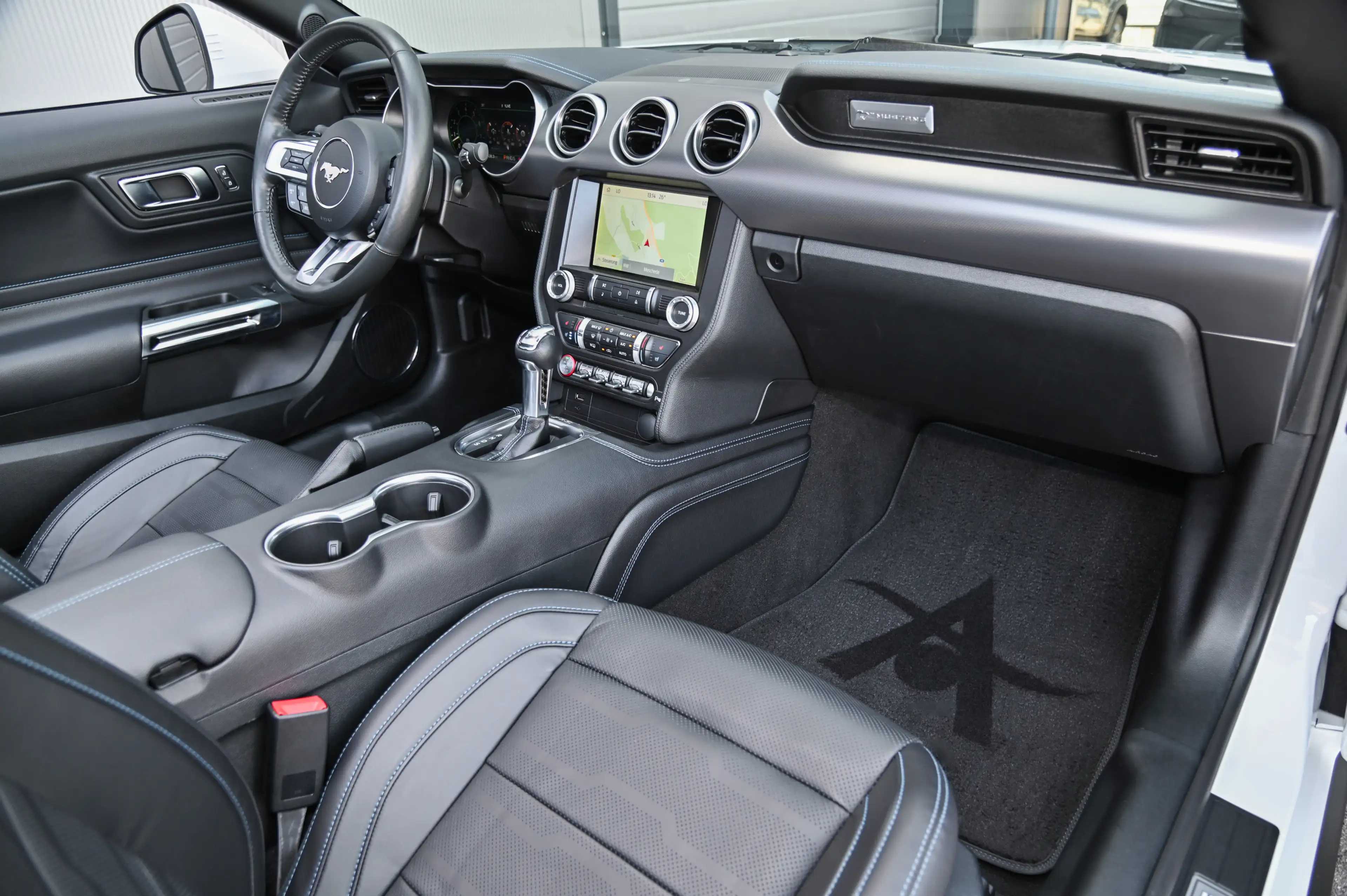 Ford Mustang Cabrio 5.0 Ti-VCT V8 GT Aut. *GRAIL !* — photo 11