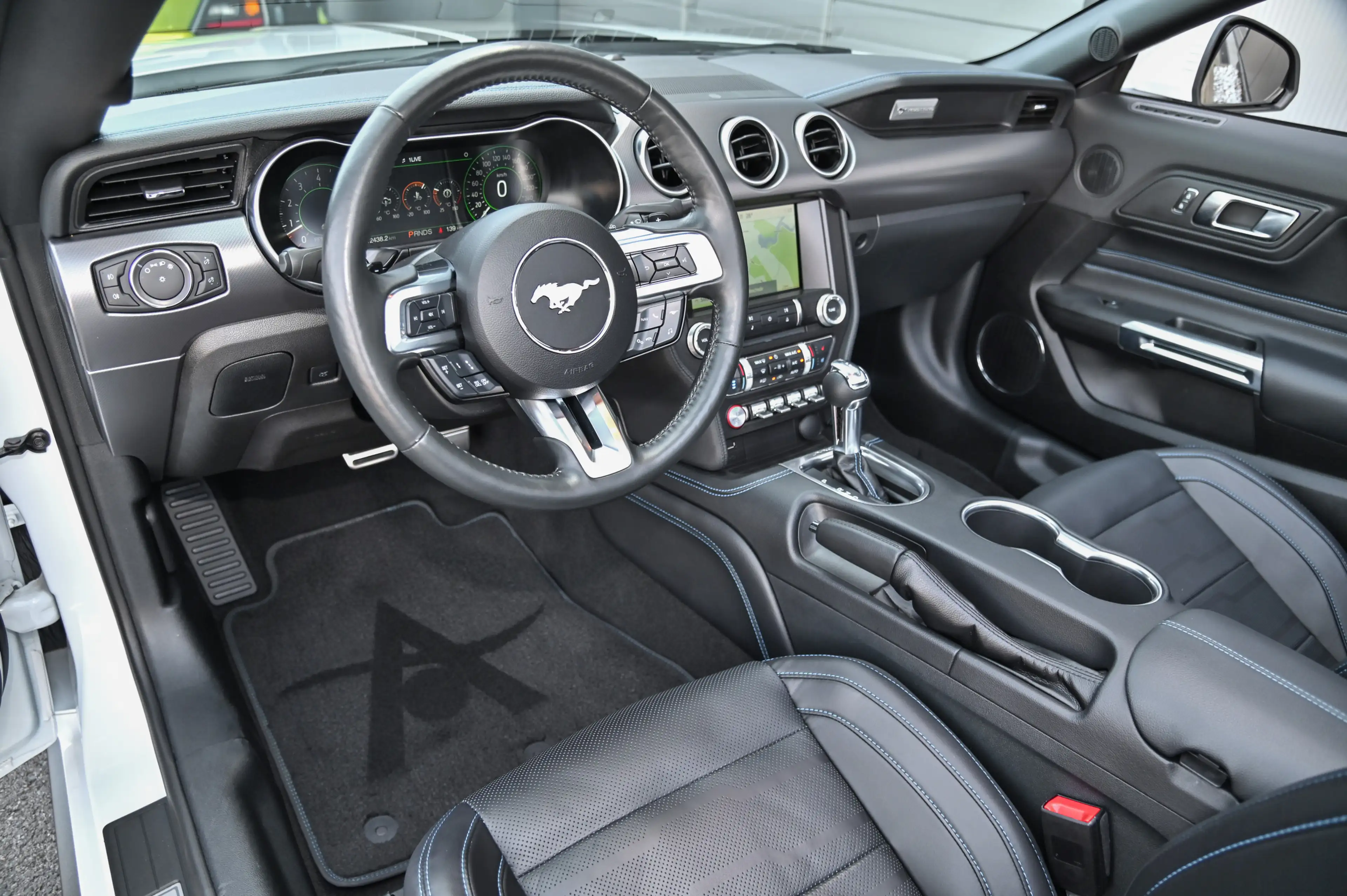 Ford Mustang Cabrio 5.0 Ti-VCT V8 GT Aut. *GRAIL !* — photo 9