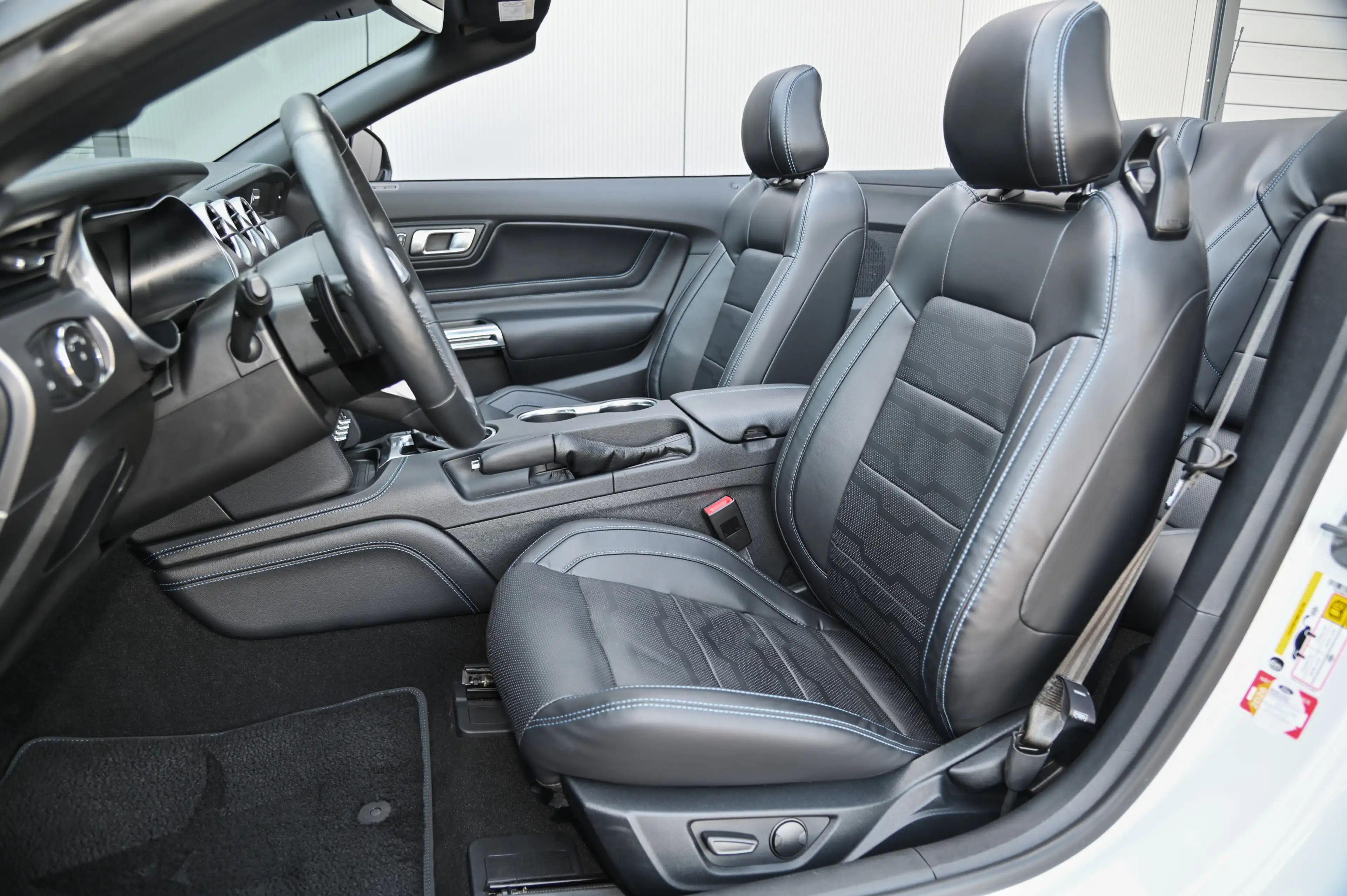 Ford Mustang Cabrio 5.0 Ti-VCT V8 GT Aut. *GRAIL !* — photo 12
