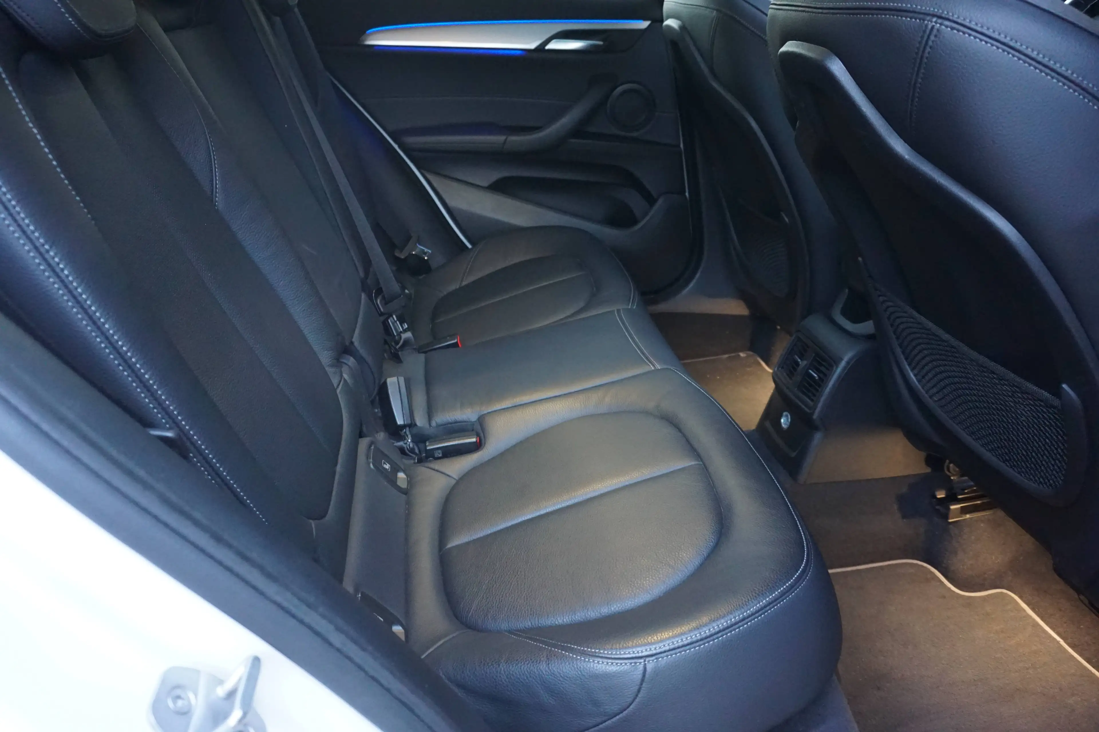 BMW X2 X2 2.0 d sDrive18 M Pack-Navi-Leder-Airco-PDC-Pano-Garantie — photo 10