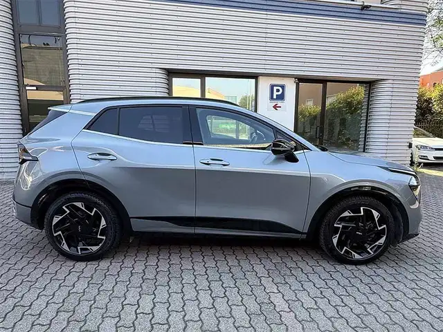 Kia Sportage view 4
