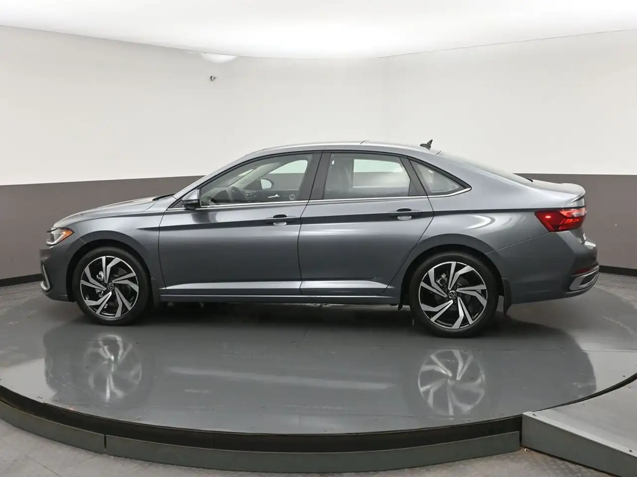 Volkswagen Jetta снимка Volkswagen Jetta