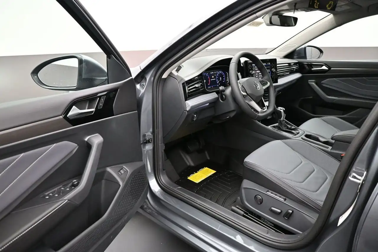 Volkswagen Jetta снимка Volkswagen Jetta